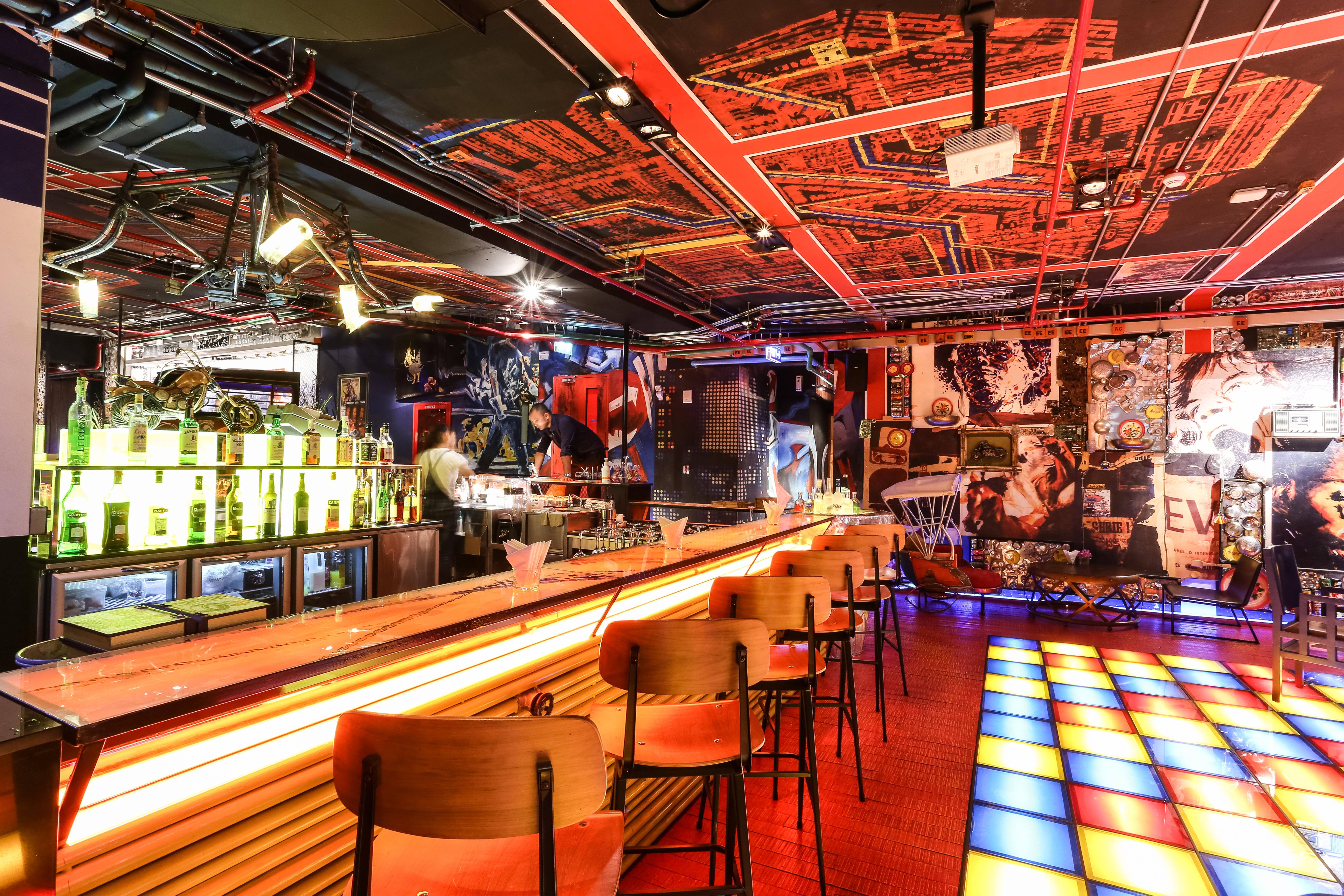 サイアム アット サイアム デザイン ホテル パタヤ【SHA Plus+認定】 パッタヤー エクステリア 写真 Interior of the nightclub